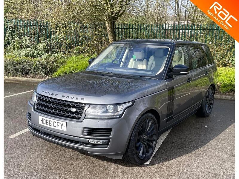 View LAND ROVER RANGE ROVER 3.0 TD V6 Vogue Auto 4WD Euro 6 (s/s) 5dr