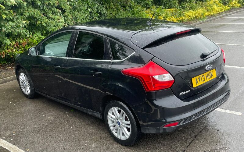 FORD FOCUS