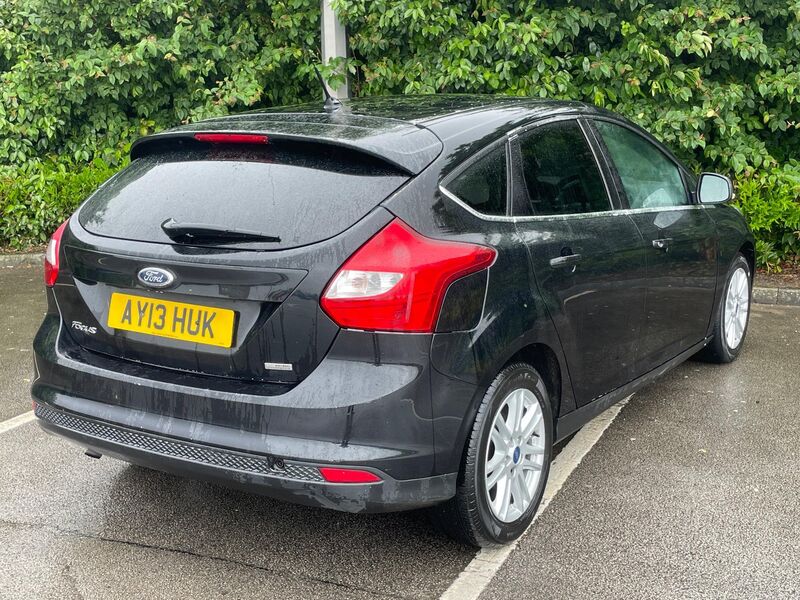 FORD FOCUS