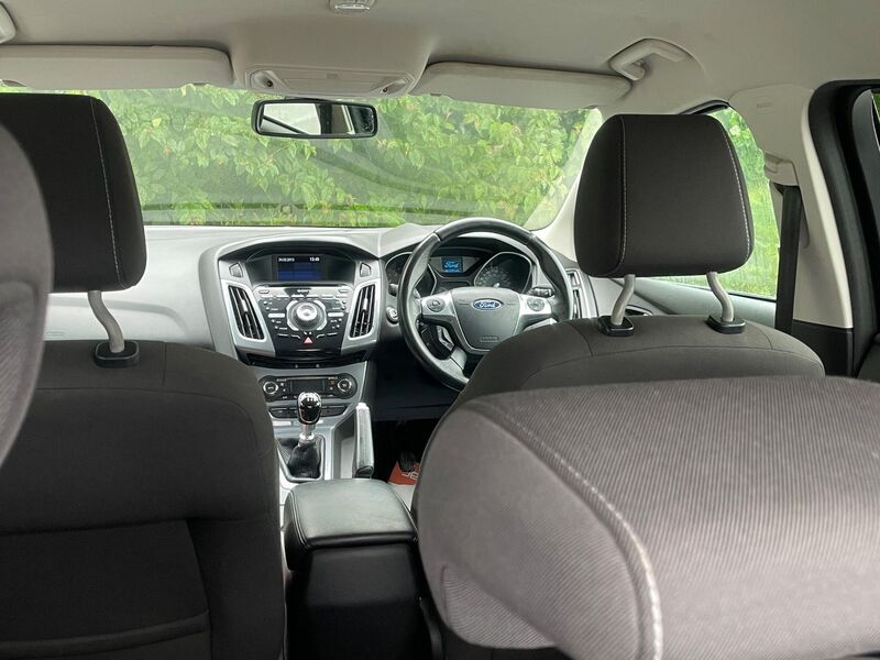 FORD FOCUS