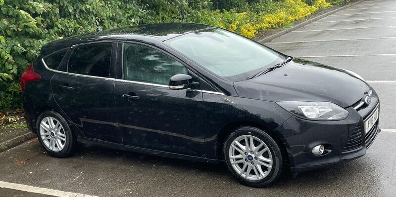 FORD FOCUS