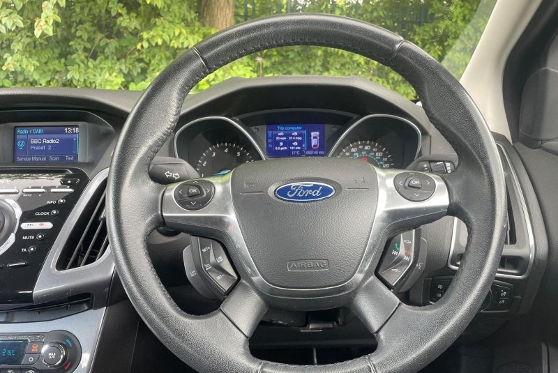 FORD FOCUS