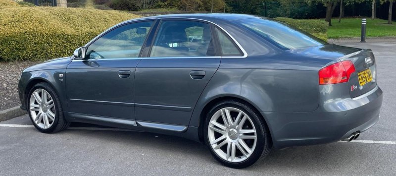 AUDI S4