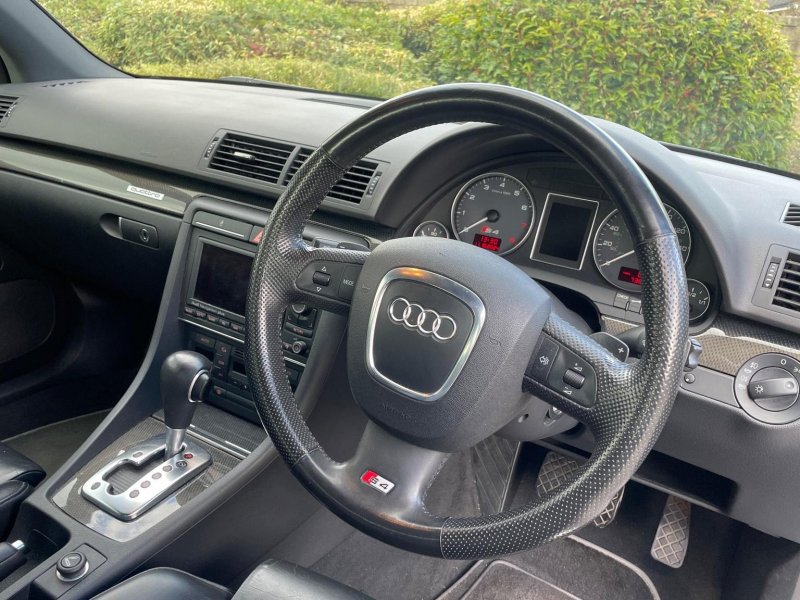 AUDI S4