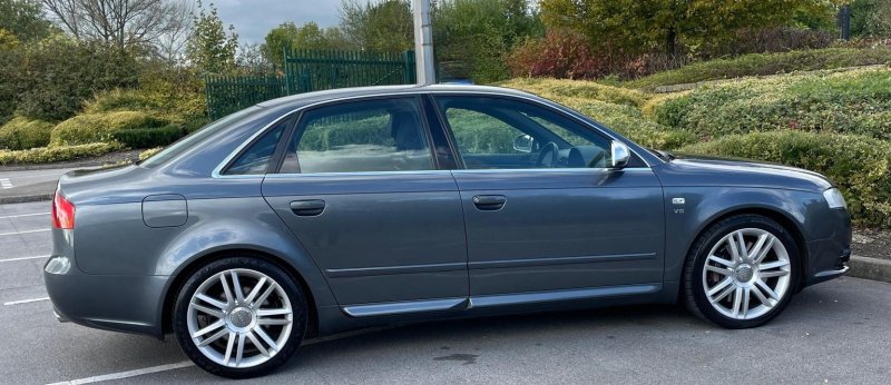 AUDI S4