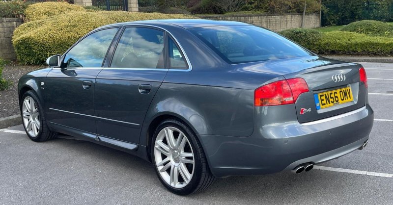 AUDI S4