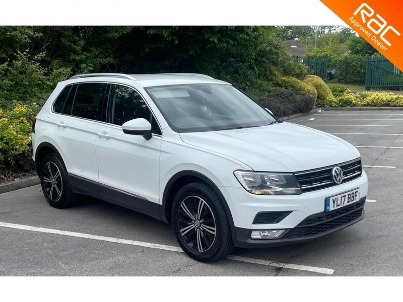 View VOLKSWAGEN TIGUAN 2.0 TDI BlueMotion Tech SE Navigation 4Motion Euro 6 (s/s) 5dr