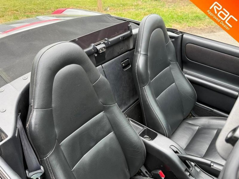 TOYOTA MR2