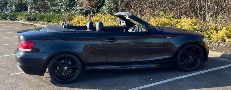BMW 1 SERIES