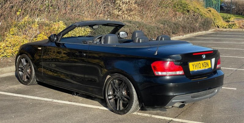 BMW 1 SERIES