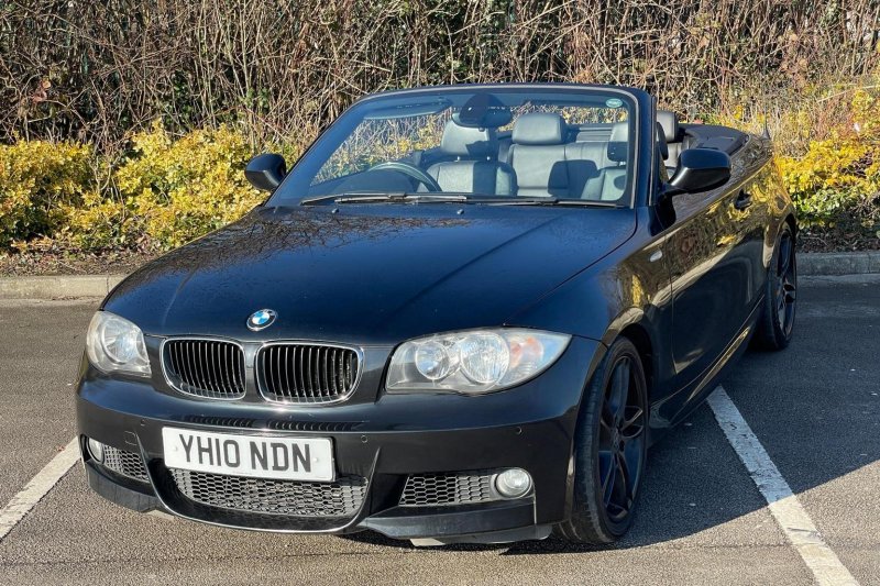 BMW 1 SERIES