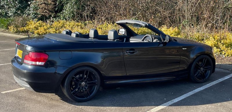 BMW 1 SERIES