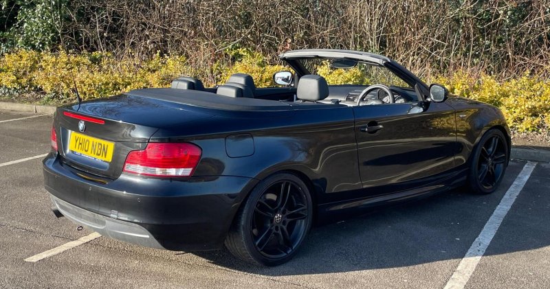 BMW 1 SERIES